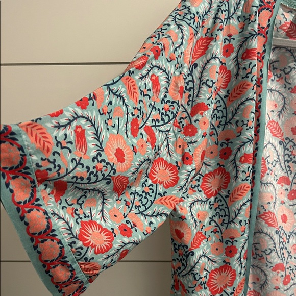 Feathers by Tolani Floral Open-Front kimono - Picture 3 of 6